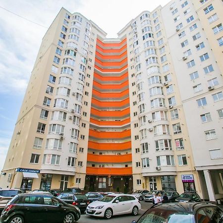 Apartament In Zona Centrala Si Parc Chisinau Eksteriør bilde